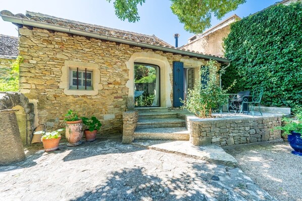 Terrace/patio - Mimosa Suite - Mas d'Oleandre (Montaren-et-Saint-Médiers)