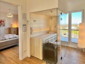 2 bedrooms, iron/ironing board, WiFi, bed sheets - pellworm living (penthouse with sauna) (Pellworm)