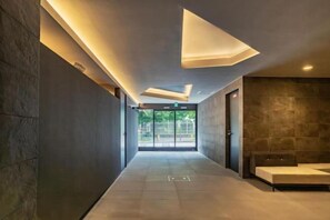 Interior - Tanimachi Namba East43 (Osaka)