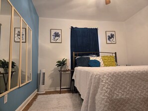 2 bedrooms, iron/ironing board, free WiFi, bed sheets