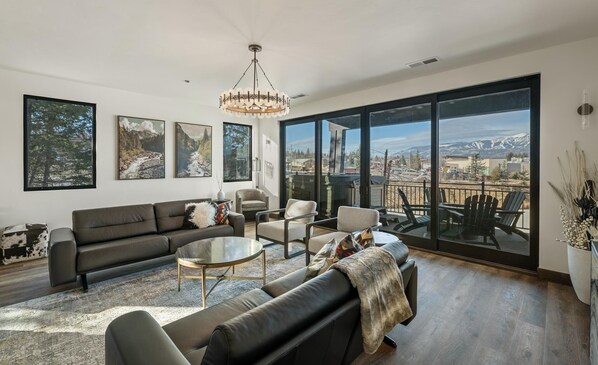 TV connectée, cheminée