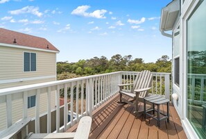 Property grounds - CB17- Hang on Sloopy, a 4-bedroom home in the beautiful area of Corolla, perfect for up to 10 guests. (Corolla)