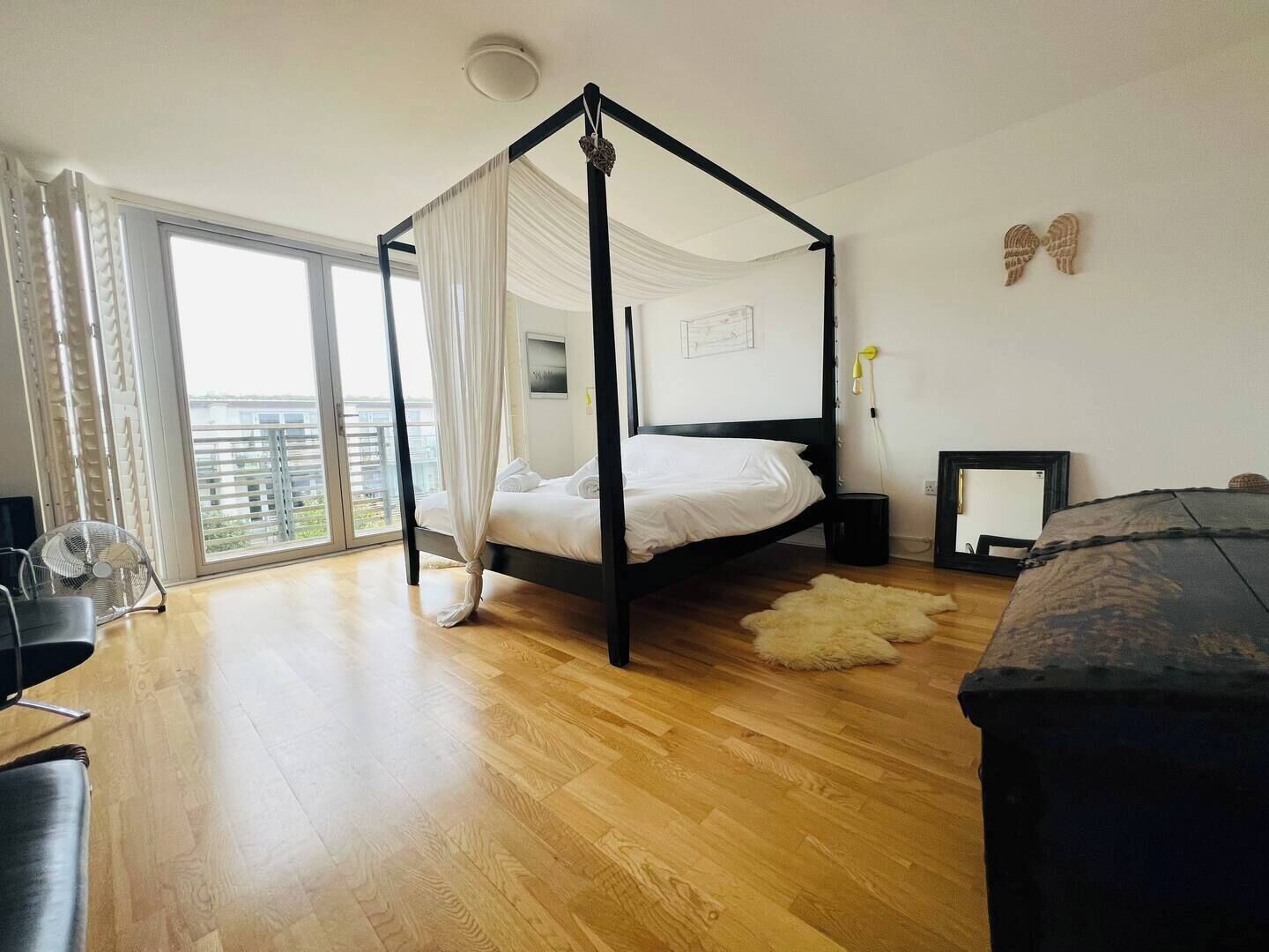 2 chambres, fer et planche à repasser, Wi-Fi gratuit, draps fournis