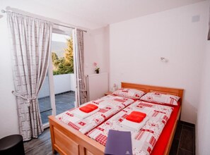 1 habitación, internet y ropa de cama 