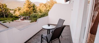 Mountain Serenity Rooms - Double Room with Balcony 4