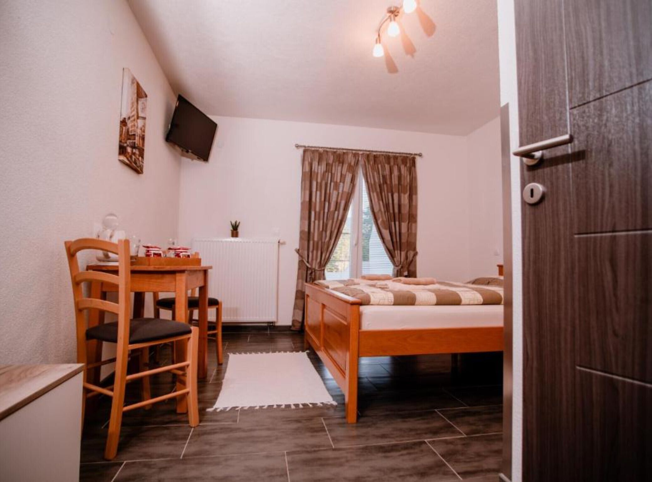 1 chambre, accès Internet, draps fournis