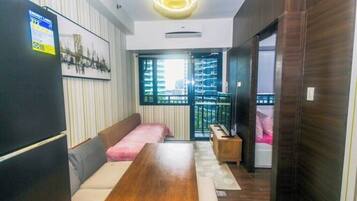 Smart TV, caminetto, videogiochi, monitor per computer