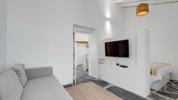 1 habitación, tabla de planchar con plancha y wifi