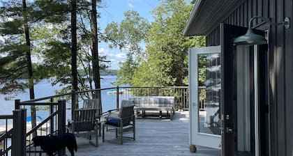 3 bed 1 bath Cottage on Lake Rosseau with 2 bed 1 bath Guest Bunkie