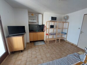 1 Schlafzimmer, Schreibtisch