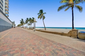 Beach nearby - Surf Beach Studio Suite Oasis (Hollywood)