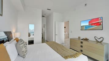 2 habitaciones, tabla de planchar con plancha, cuna de viaje y wifi