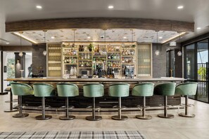 2 bars/lounges, rooftop bar - Hotel Káterina (Chico)