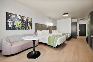 Boutique Two Queen | Hypo-allergenic bedding, minibar, in-room safe, desk - Hotel Káterina (Chico)