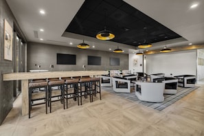 2 bares/lounges, bar na cobertura