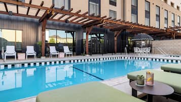 Outdoor pool, open 6:00 AM to 10:00 PM, sun loungers