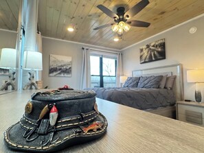 3 bedrooms, iron/ironing board, travel crib, WiFi