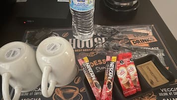 Alimentos y bebidas