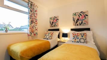 3 bedrooms, iron/ironing board, free WiFi, bed sheets