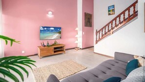 Smart TV, offices - Stunning Pool Villa – Treasure of the Bay (La Trinité)