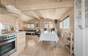 Réfrigérateur, plaque de cuisson, lave-vaisselle, cafetière/bouilloire