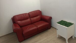 Unclassified image, 2 of 6, button - Bari Cottage  (Bari)