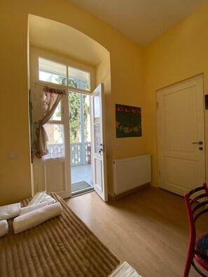 1 bedroom, desk, iron/ironing board, free WiFi