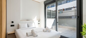 apartamento reformado con garaje y piscina