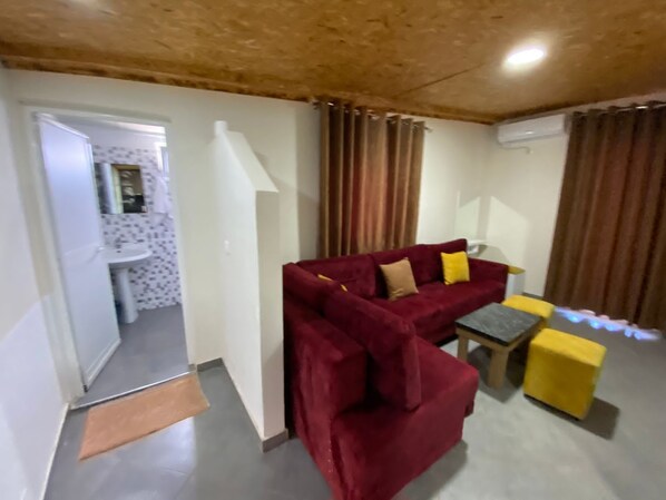 Family Room, Sea View - Full Moon Apartments (Ksamil)