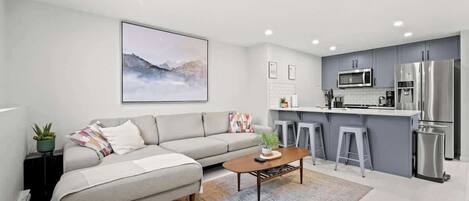 Smart TV, video games