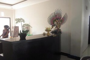 Lobby - Hotel Warta Dua (Bali)