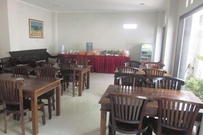 Dining - Hotel Warta Dua (Bali)