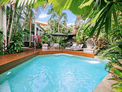 Mantra on the Inlet Port Douglas
