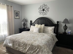 4 bedrooms, iron/ironing board, free WiFi, bed sheets