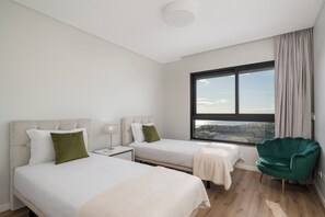 3 dormitorios, tabla de planchar con plancha, wifi y ropa de cama