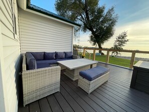 Terrace/patio - 1000 Islands Waterfront Cottage (Fishers Landing)