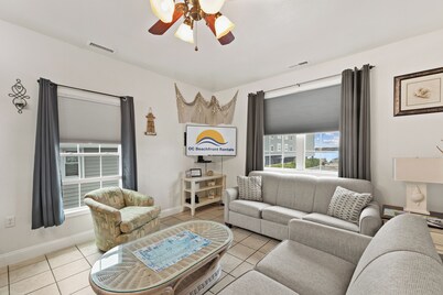 🐾 Pet-Friendly Bay Views Bikes, Grill & Beach Steps Away