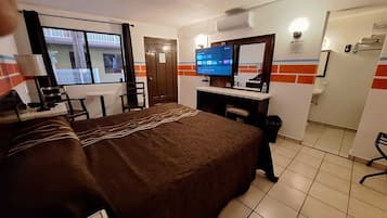 Laptop workspace, free WiFi, bed sheets