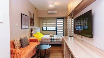 1 Schlafzimmer, Schreibtisch, WLAN