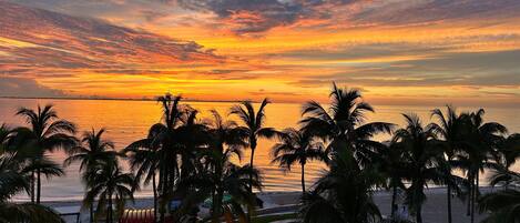 子供用の遊び場 - 屋外