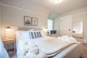 4 bedrooms, WiFi, bed sheets