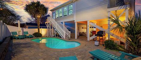 حمّام سباحة خارجي