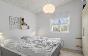 3 室のベッドルーム、旅行用ベビーベッド、WiFi (無料)