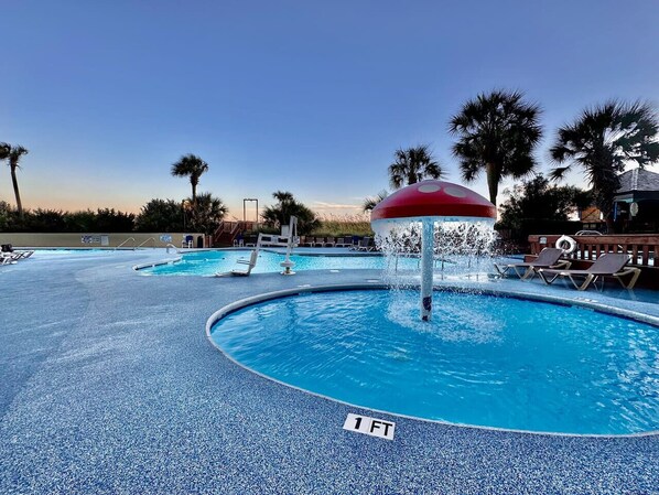 Una piscina techada, una piscina climatizada