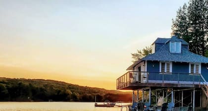 Rustic Cabin on Lac McGregor