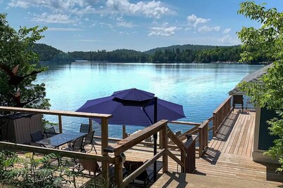 Luminaire on Lac McGregor