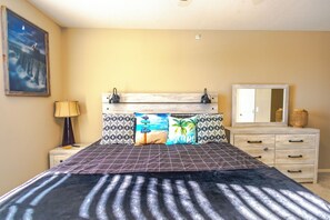 2 bedrooms, desk, iron/ironing board, free WiFi