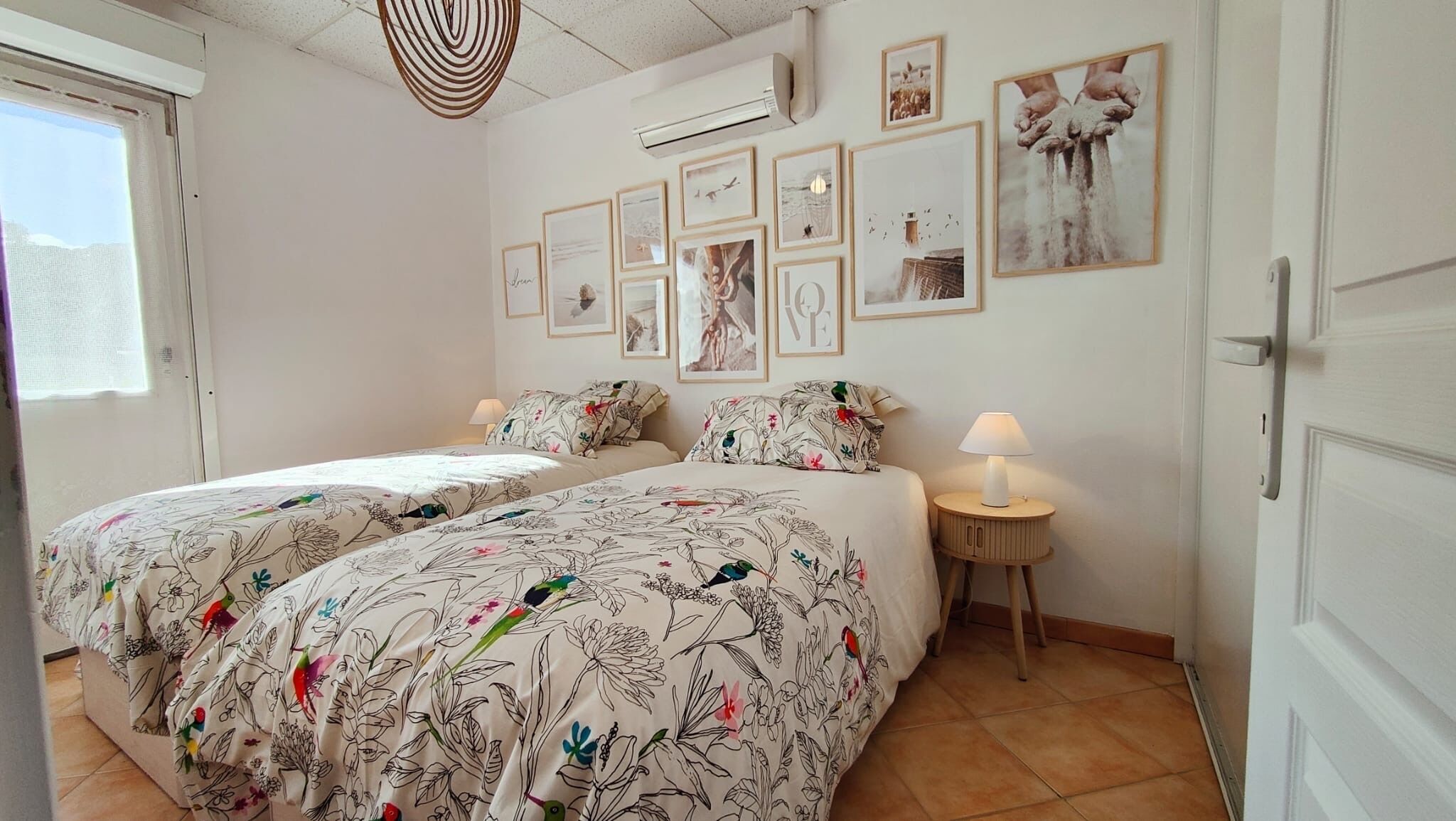 2 chambres, fer et planche à repasser, lit parapluie, Wi-Fi gratuit