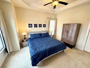 4 bedrooms, desk, iron/ironing board, free WiFi
