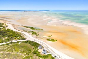 On the beach - The Cabana: 053-D  Eclectic Beachfront Retreat on Chapin Beach (Dennis)